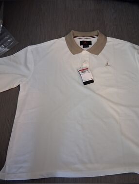 Jordan Brooklyn Men's Polo with Tan Collar and Embroidered Jumpman